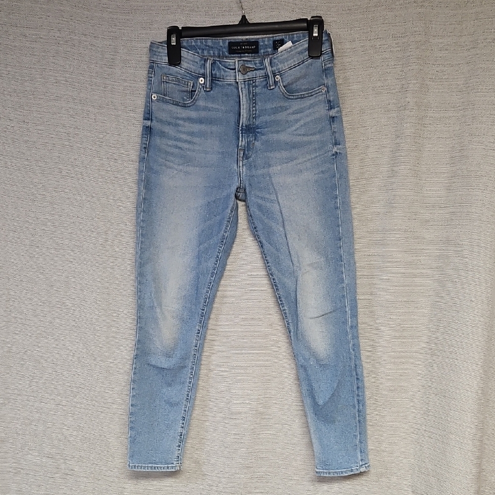 Lucky Brand Light Blue Cropped Jeans